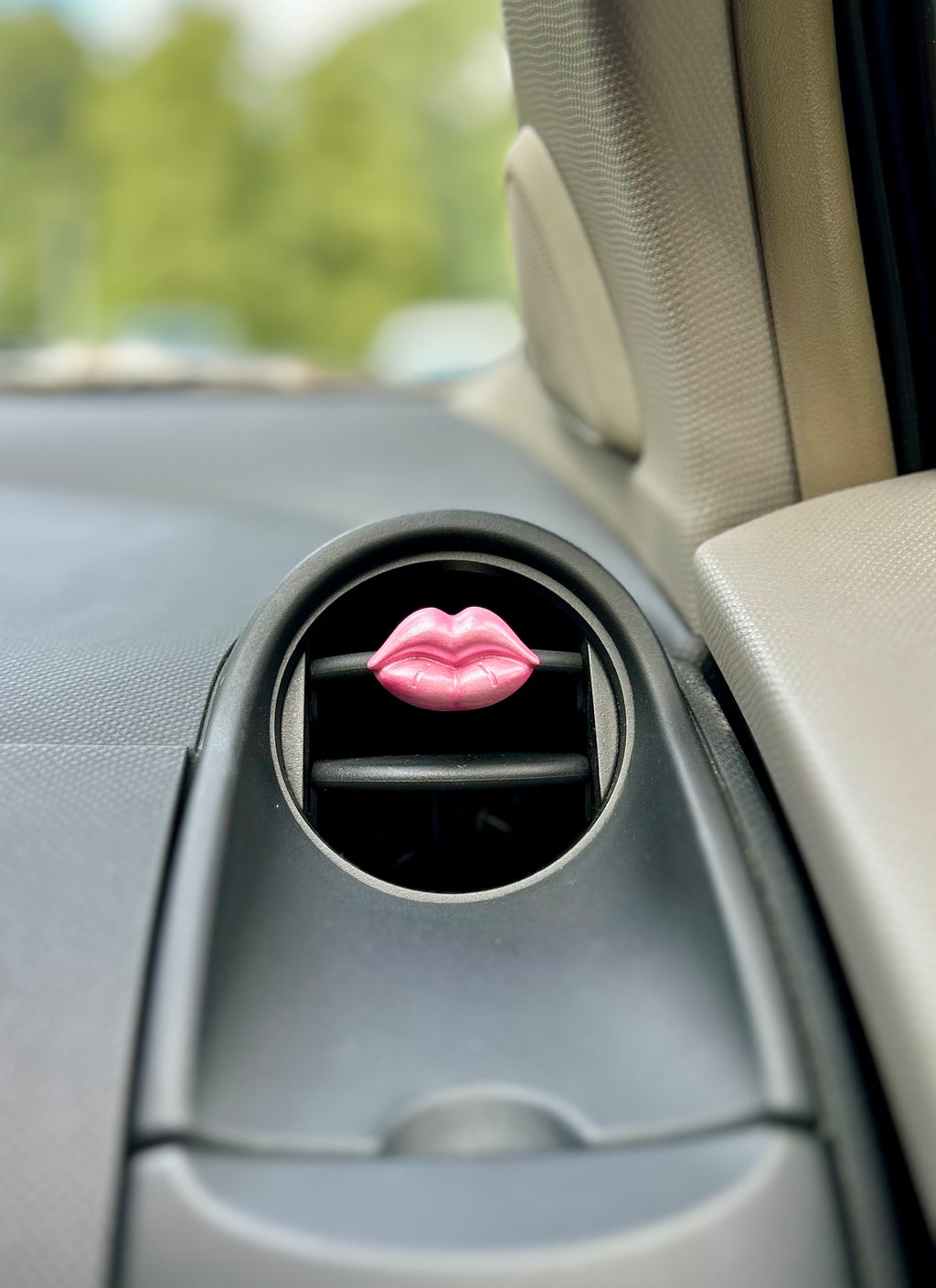 Automobilio aksesuaras „Kiss“