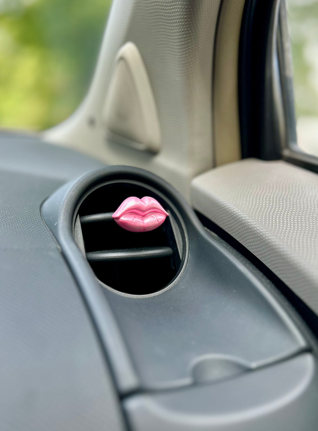 Automobilio aksesuaras „Kiss“