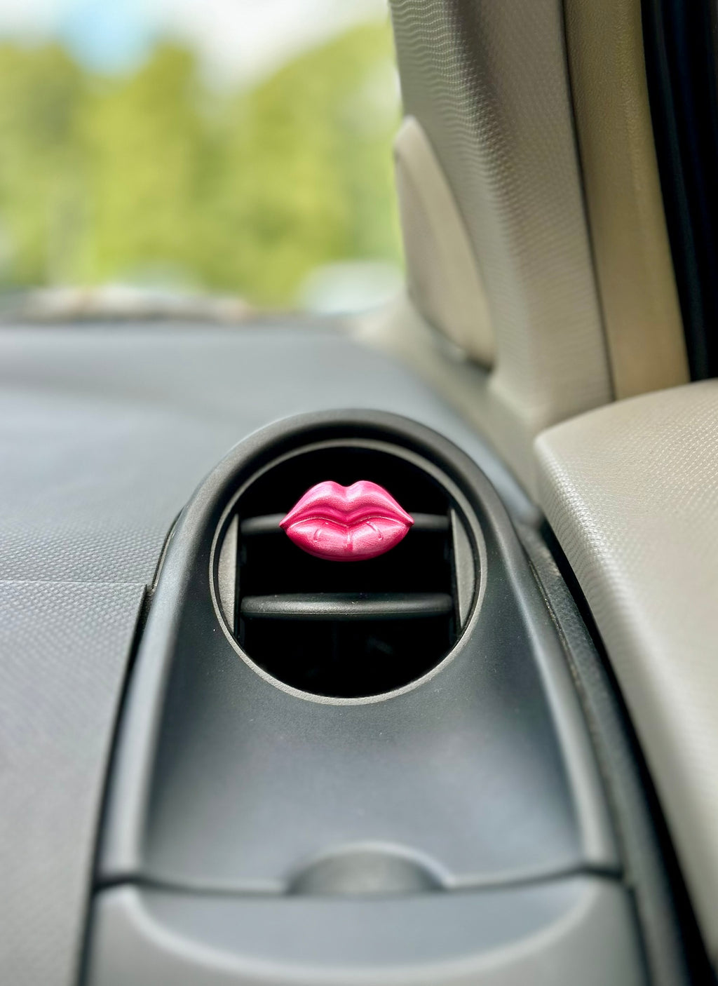 Automobilio aksesuaras „Kiss“