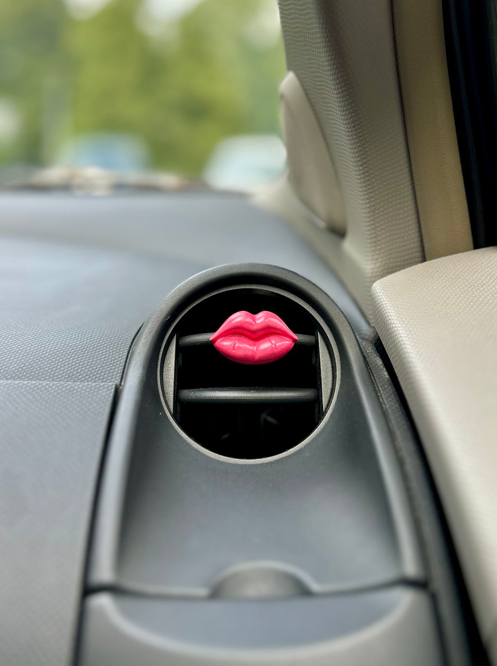 Automobilio aksesuaras „Kiss“