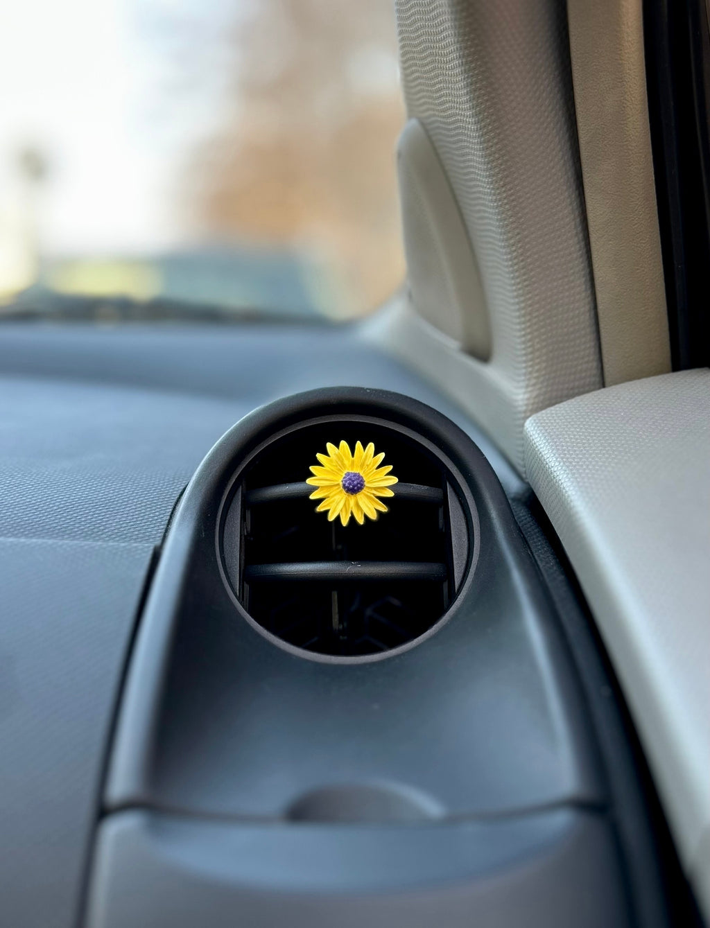 Automobilio aksesuaras „Gėlytė IV“