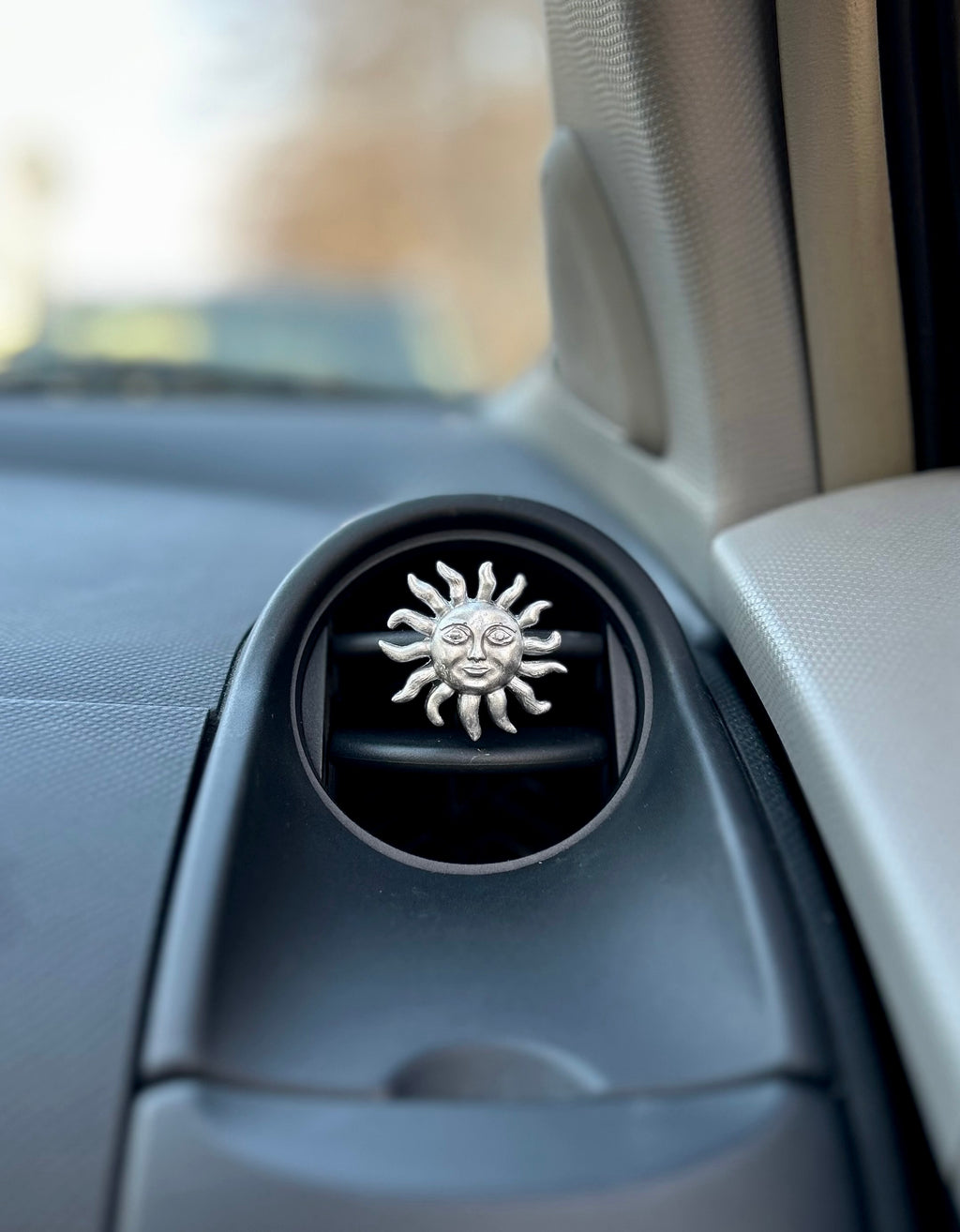 Automobilio aksesuaras „Saulės talismanas II“